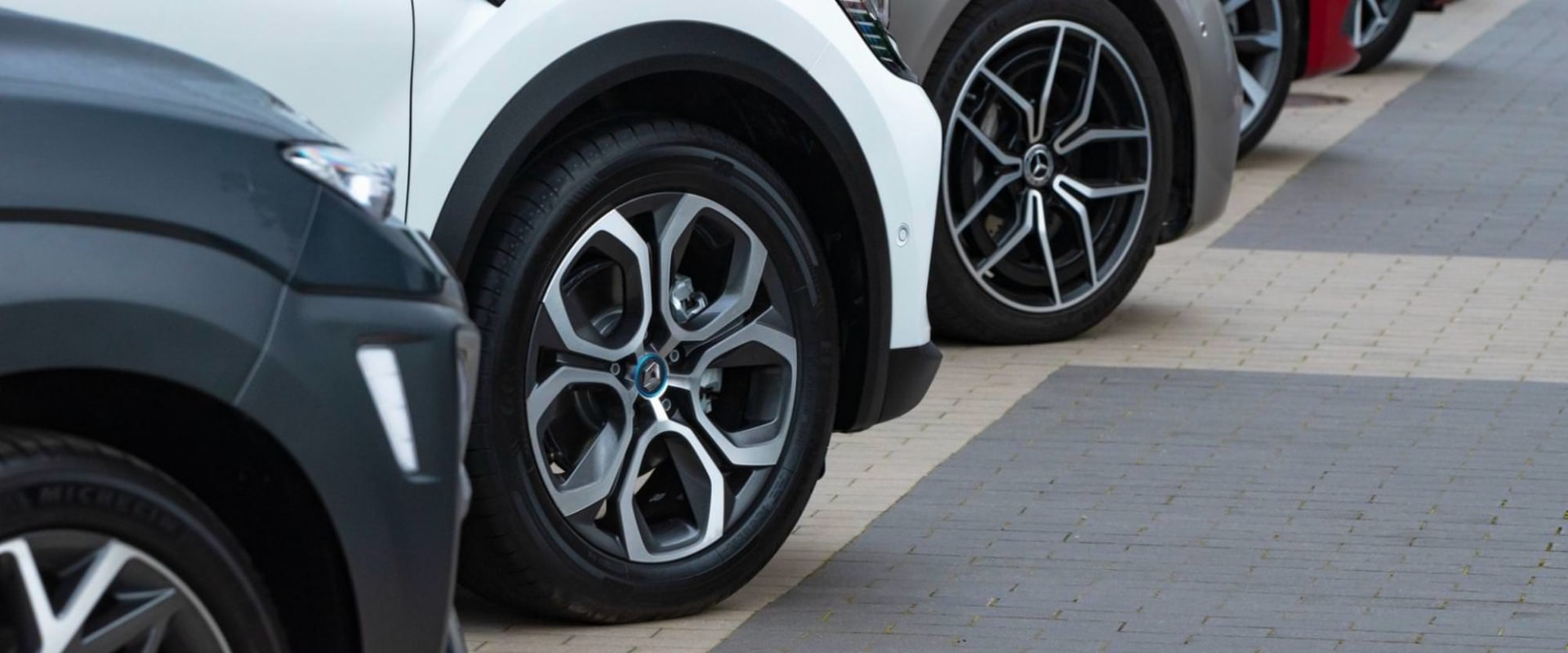 Avoiding Overbidding and Impulse Buys at Vehicle Auctions